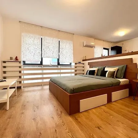 Modern Fully Equipped -central- Carol Park Apartment Bukarest